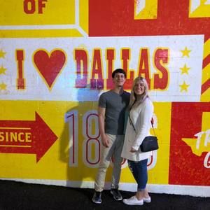 Meet your Posher, Bailey